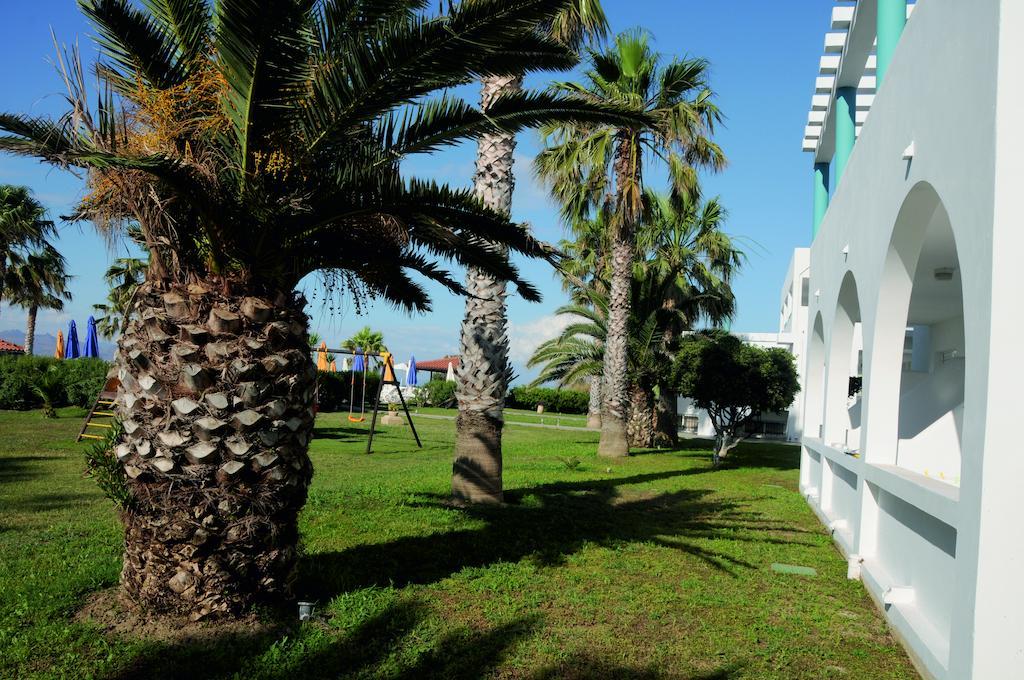 Irina Beach Hotel Tigkaki  Room photo
